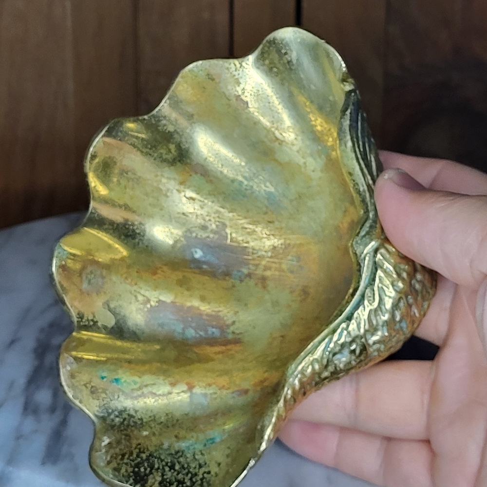Vintage Brass Shell - Picture 14 of 15